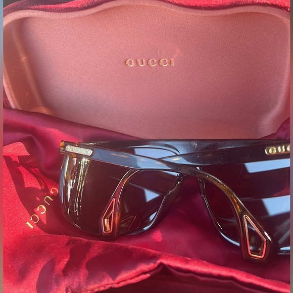 Gucci Sunglasses - Picture 2 of 2